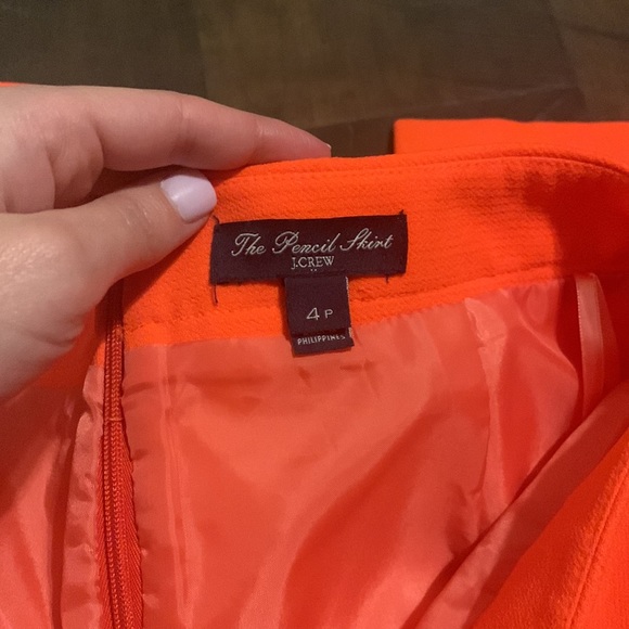 Skirt - Picture 3 of 3